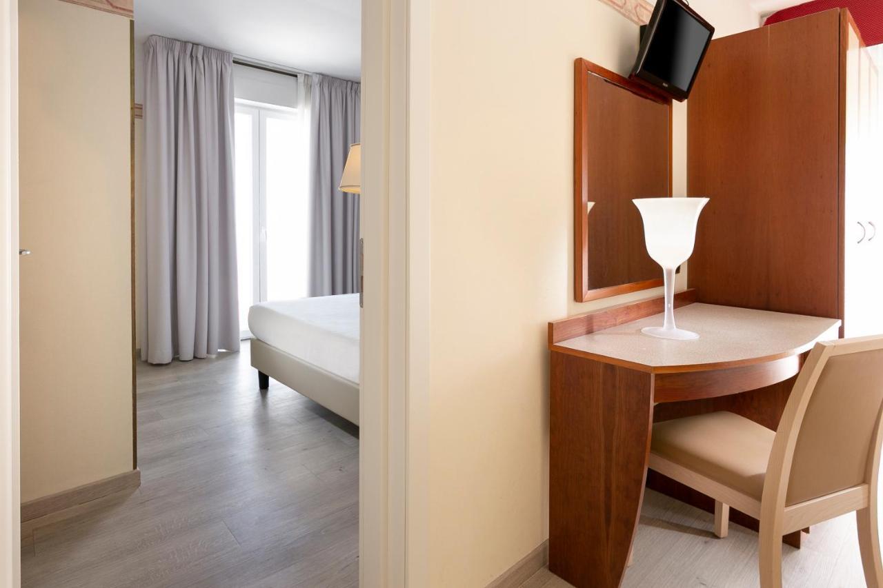 Hotel Bikini Rimini Eksteriør bilde