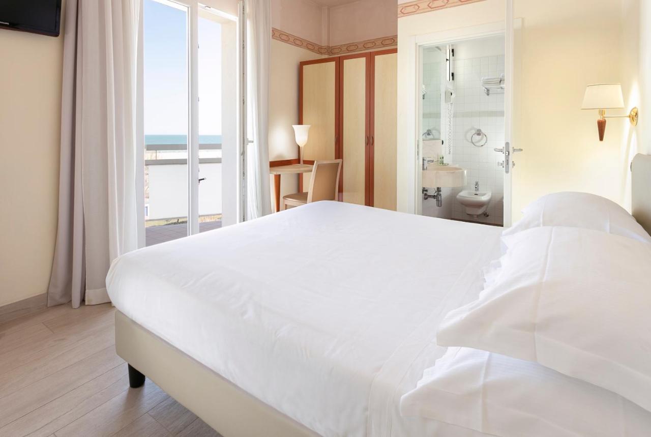 Hotel Bikini Rimini Eksteriør bilde